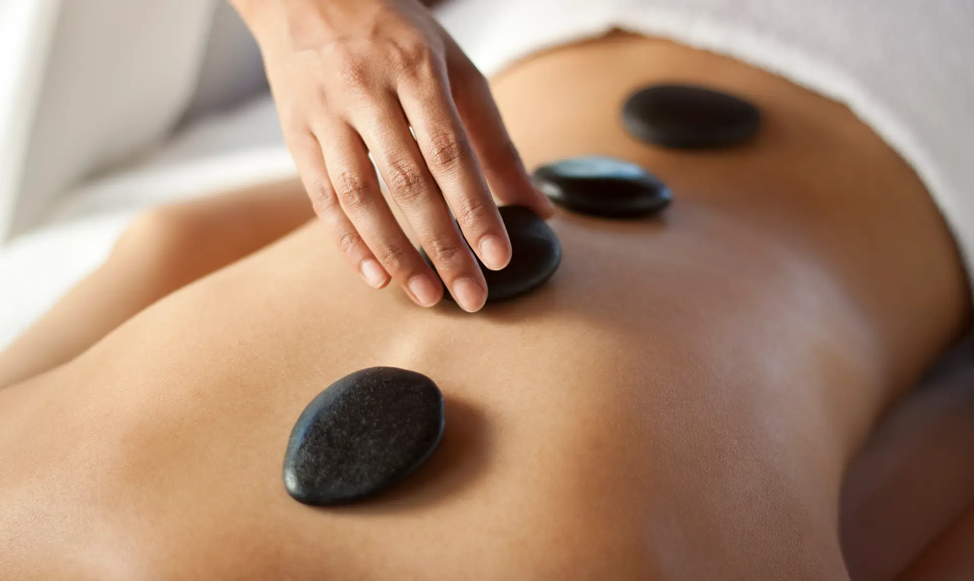 hot stone massage therapy calgary